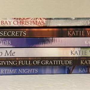 Lot Of 6 Katie Winters Katama Bay Series Trade Paperbacks Books Christmas Autumn
